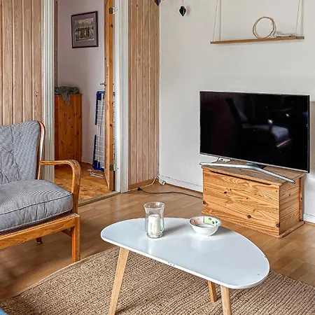 Сasa de vacaciones 2 Bedroom Pet Friendly In *