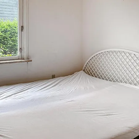 Сasa de vacaciones 2 Bedroom Pet Friendly In *